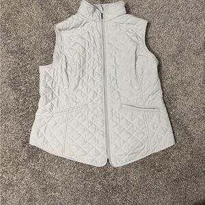 Van Heusen Women's Light Gray Quilted Vest